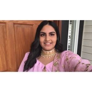 Meet your Posher, Sonia